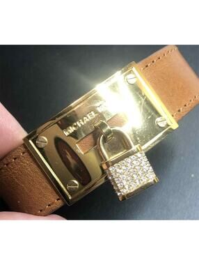 6341 Michael Kors gold tone Tan Leather crystal padlock Bracelet 6.5"-8"